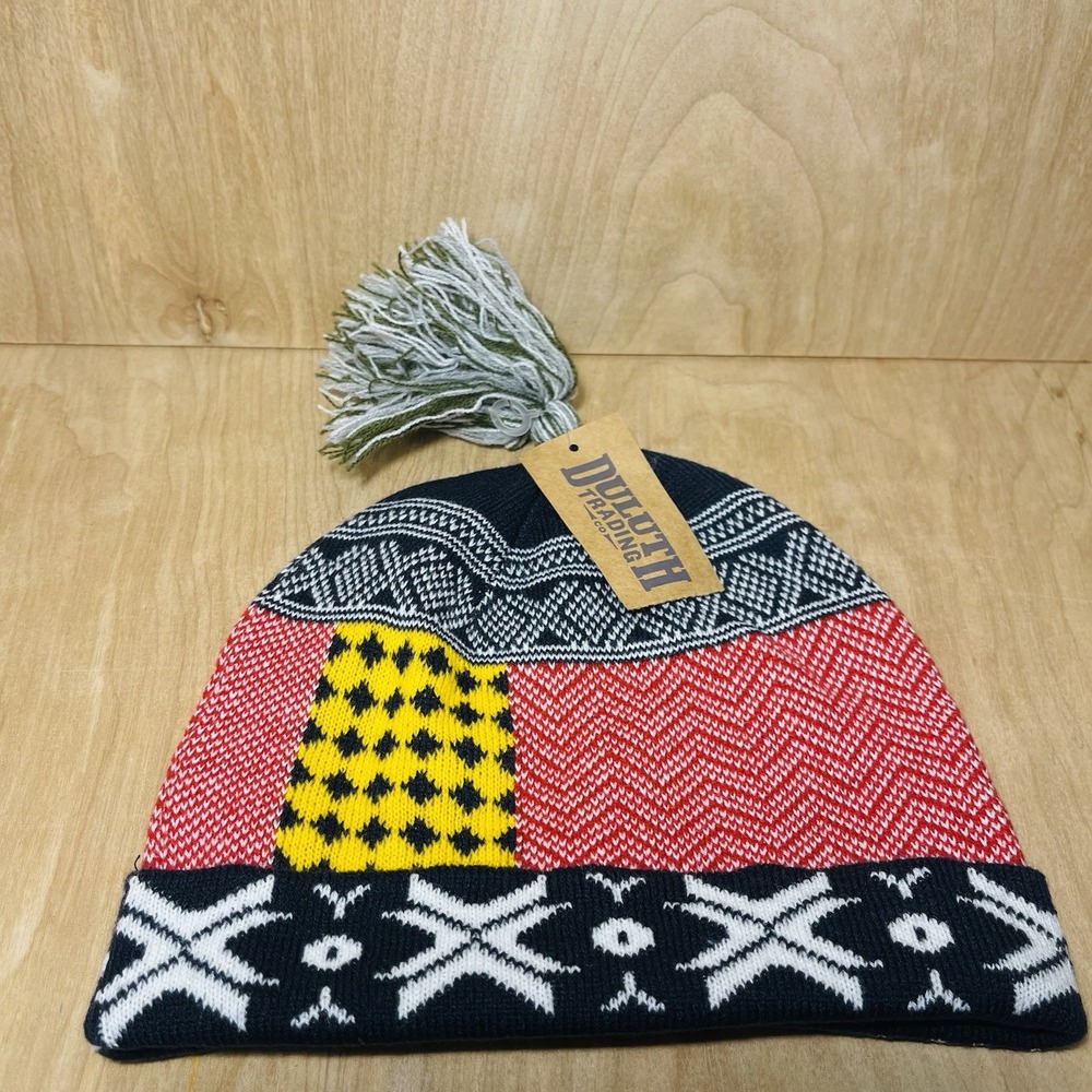NWT Deluth Trading Co Knit Hat Women's Scandinavian Tassle Hat Size S/M